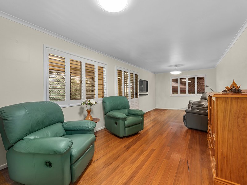 Photo - 73 Melrose Drive, Flinders View QLD 4305 - Image 6