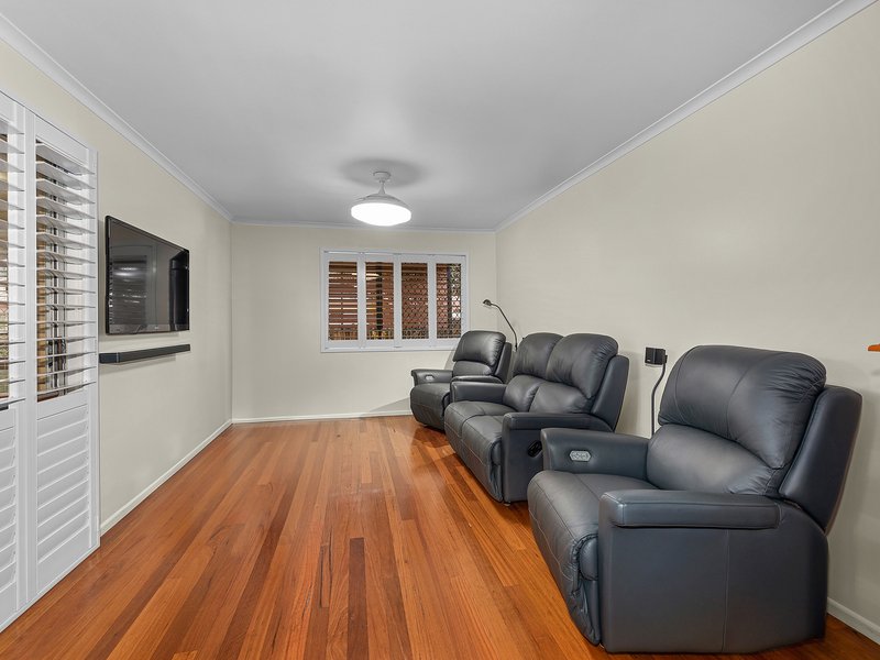 Photo - 73 Melrose Drive, Flinders View QLD 4305 - Image 7