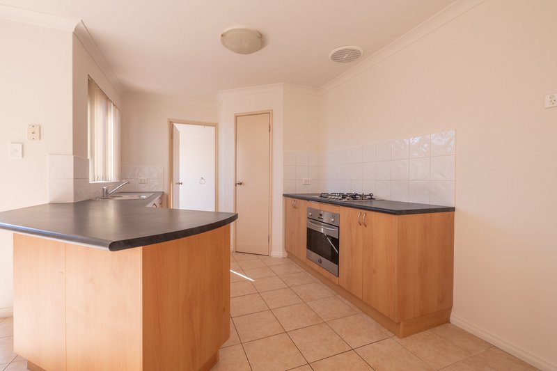 Photo - 73 Montoro Drive, Port Kennedy WA 6172 - Image 3