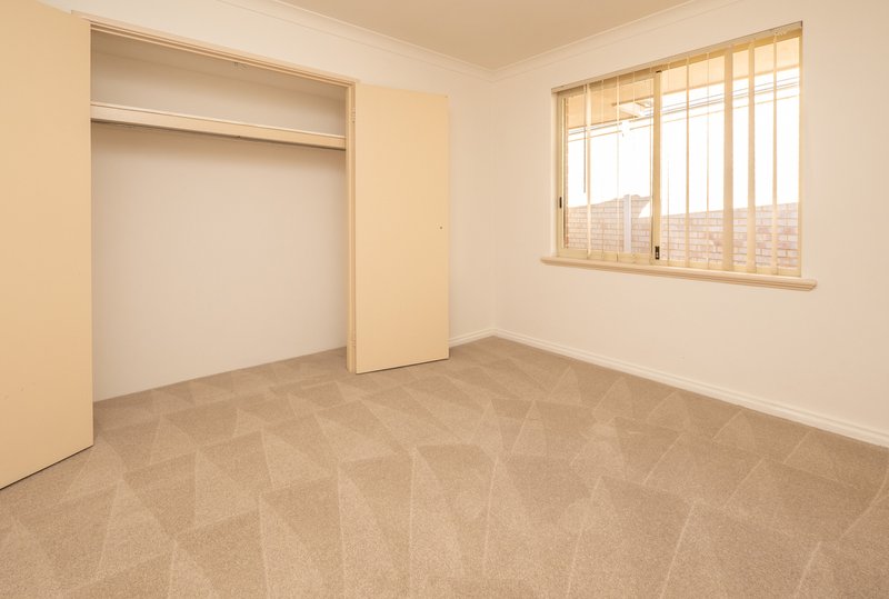 Photo - 73 Montoro Drive, Port Kennedy WA 6172 - Image 14