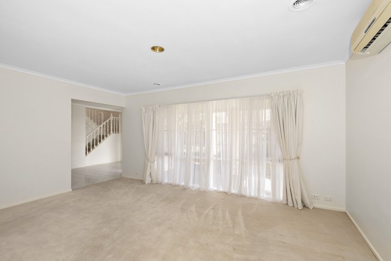 Photo - 73 Mount Erin Crescent, Frankston South VIC 3199 - Image 4