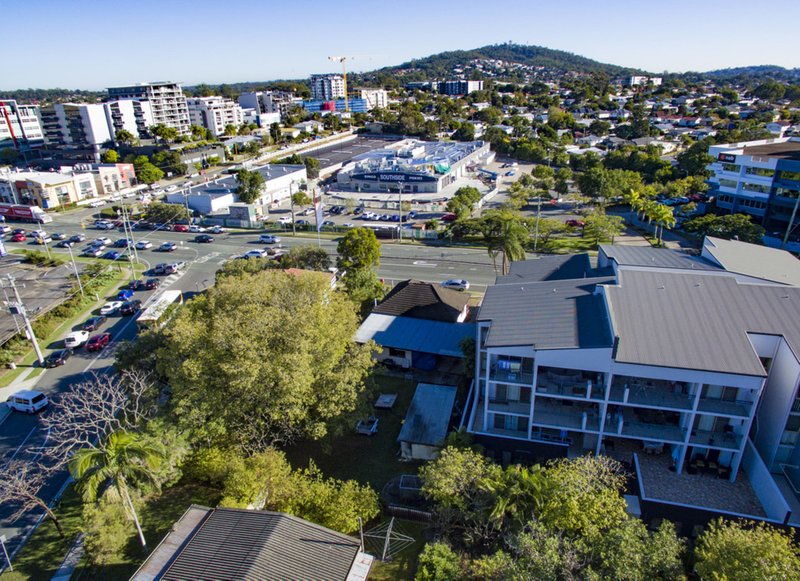 73 Mount Gravatt Capalaba Road, Upper Mount Gravatt QLD 4122 Real