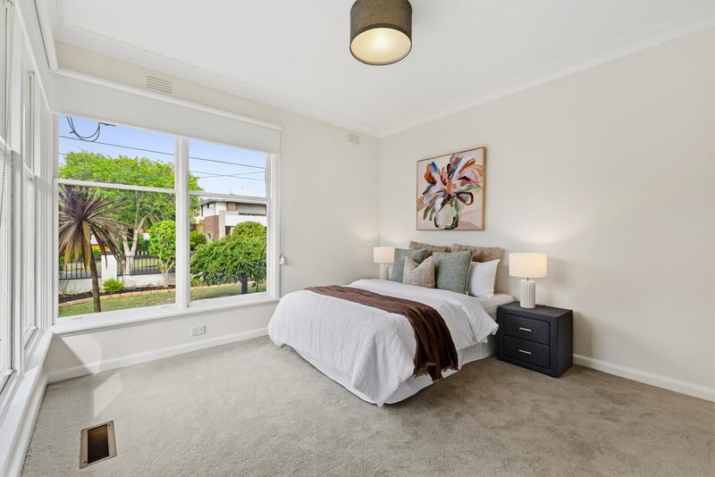 Photo - 73 Muir Street, Mount Waverley VIC 3149 - Image 11