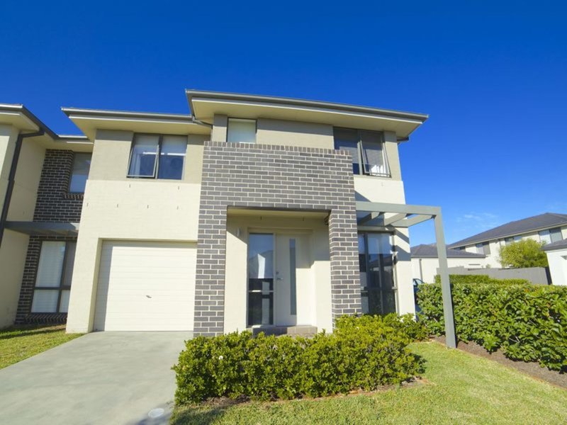 73 Northampton Drive, Glenfield NSW 2167