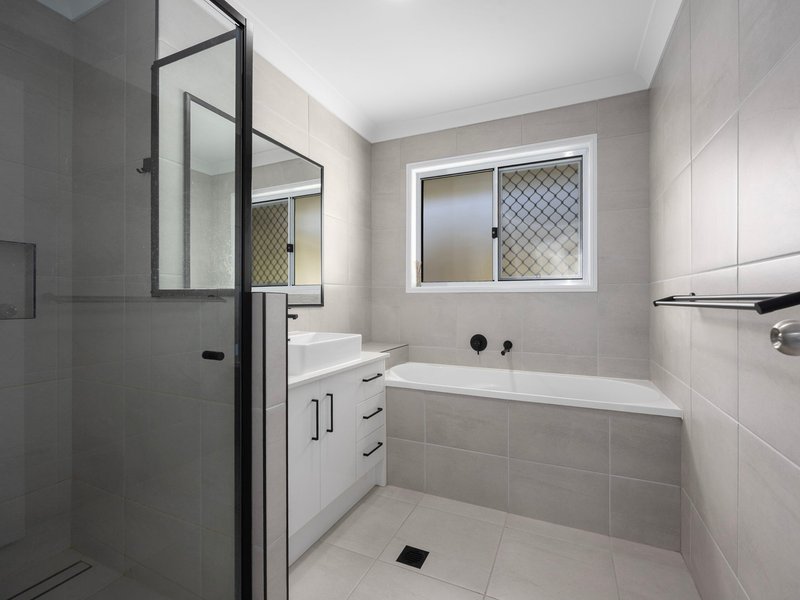 Photo - 73 Poinciana Avenue, Rifle Range QLD 4311 - Image 12