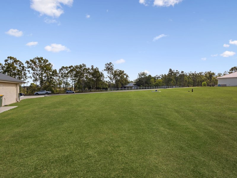 Photo - 73 Poinciana Avenue, Rifle Range QLD 4311 - Image 17