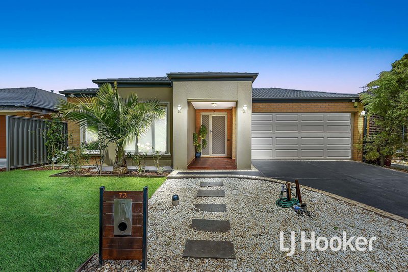 73 Prendergast Avenue, Cranbourne East VIC 3977