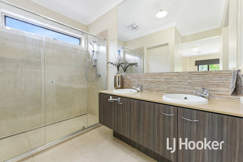 Photo - 73 Prendergast Avenue, Cranbourne East VIC 3977 - Image 15