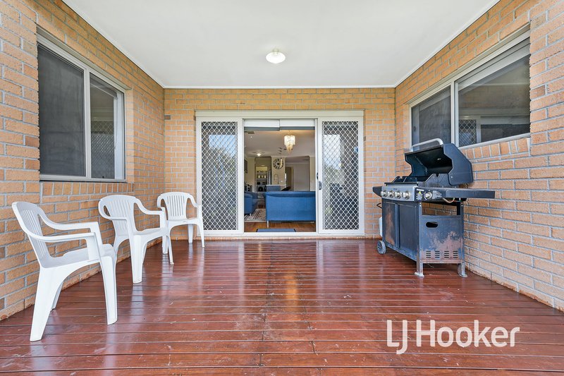 Photo - 73 Prendergast Avenue, Cranbourne East VIC 3977 - Image 17