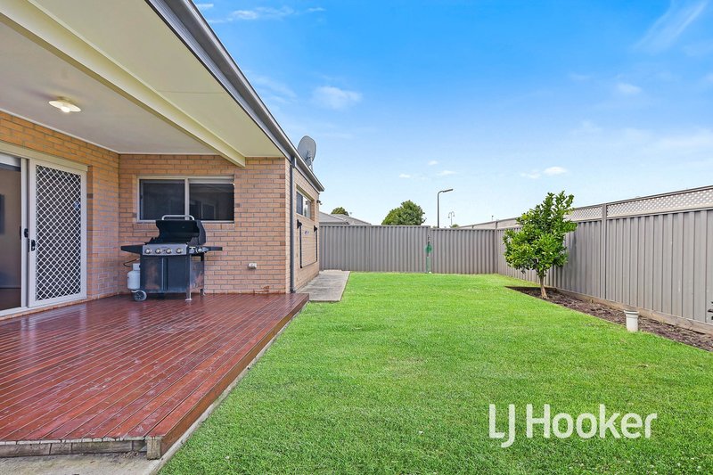 Photo - 73 Prendergast Avenue, Cranbourne East VIC 3977 - Image 21