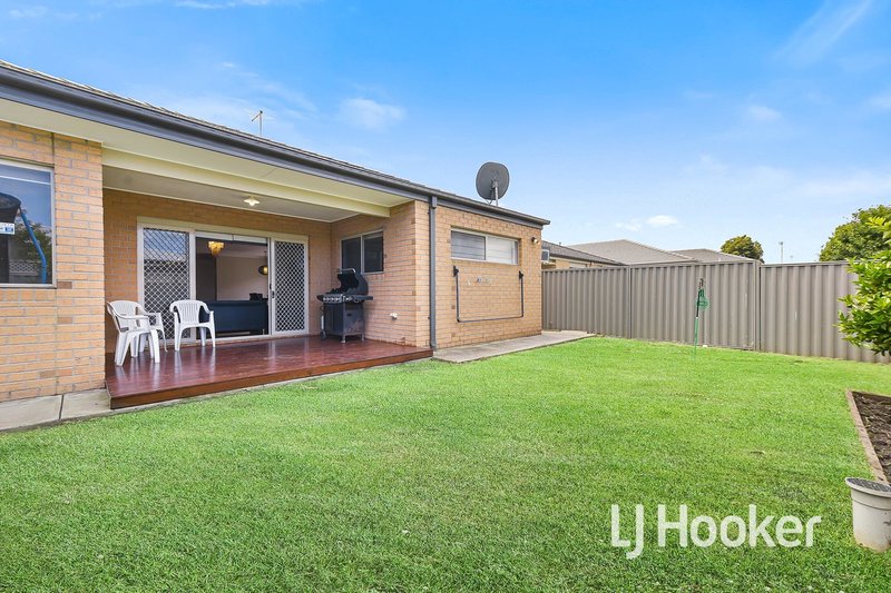 Photo - 73 Prendergast Avenue, Cranbourne East VIC 3977 - Image 22