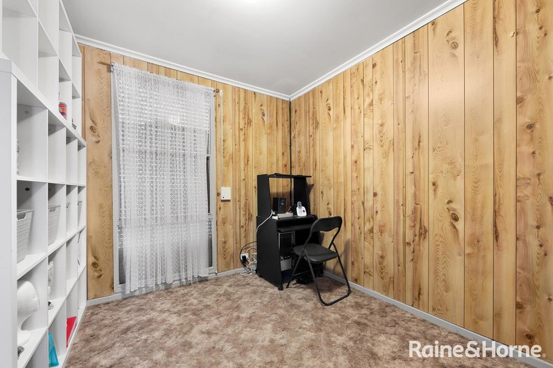 Photo - 73 President Road, Albanvale VIC 3021 - Image 8