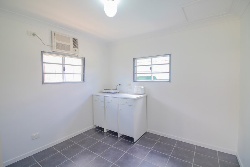 Photo - 73 Sarah Drive, Yamanto QLD 4305 - Image 25