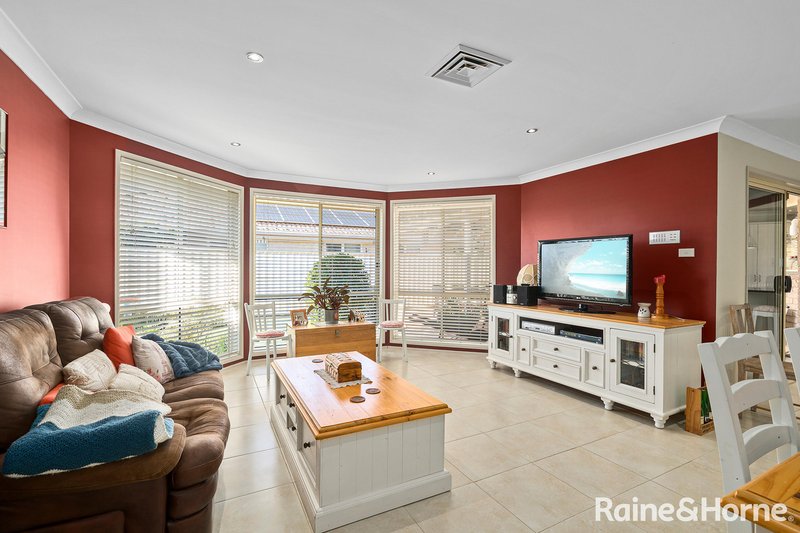 Photo - 73 Sheraton Circuit, Bomaderry NSW 2541 - Image 5