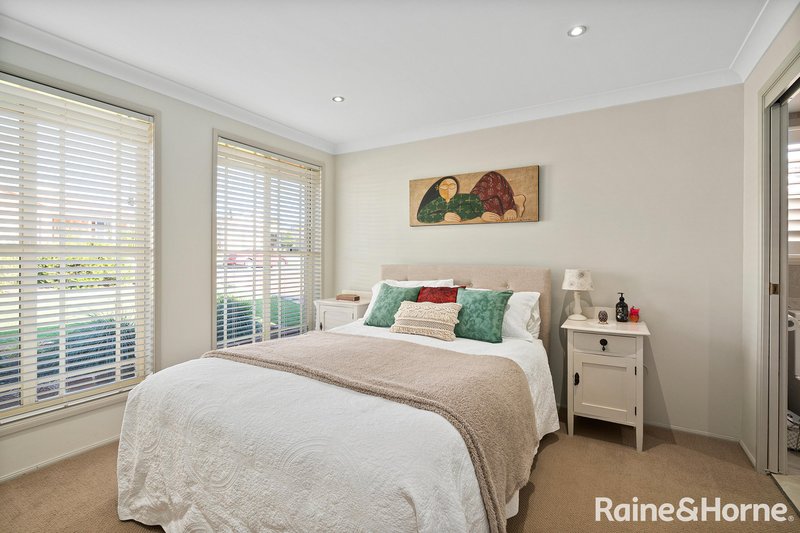 Photo - 73 Sheraton Circuit, Bomaderry NSW 2541 - Image 10