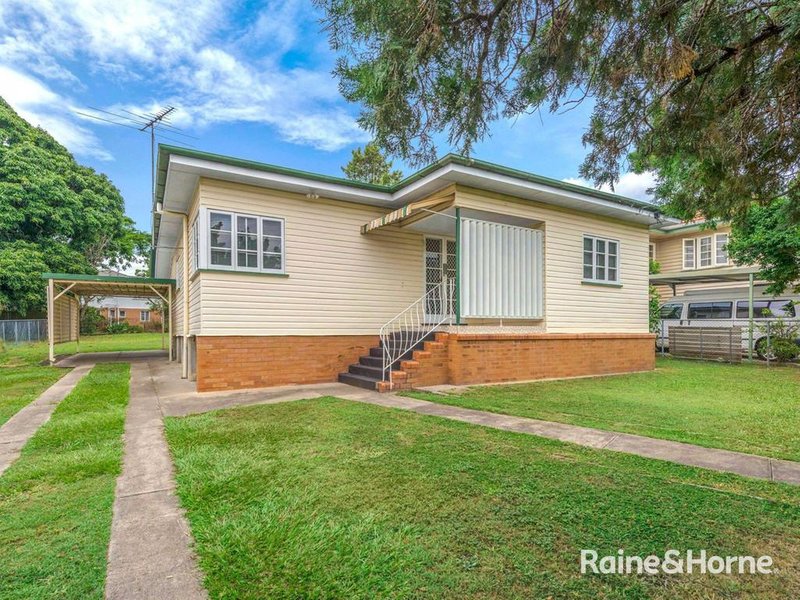 Photo - 73 Shrapnel Road, Cannon Hill QLD 4170 - Image 8