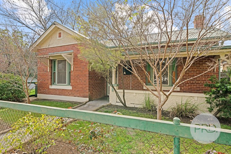 Photo - 73 Simmons Street, Wagga Wagga NSW 2650 - Image 2