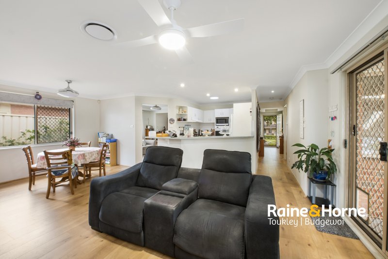 Photo - 73 Skyhawk Avenue, Hamlyn Terrace NSW 2259 - Image 2