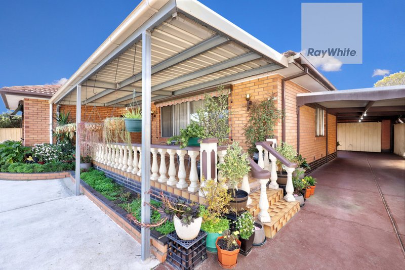 Photo - 73 South Circular Road, Gladstone Park VIC 3043 - Image 3