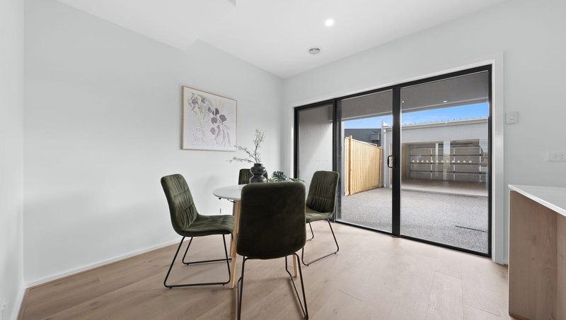 Photo - 73 Springs Road, Donnybrook VIC 3064 - Image 7