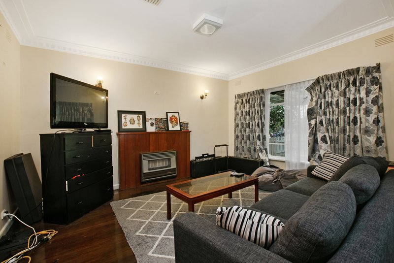 Photo - 73 Tannock Street, Balwyn North VIC 3104 - Image 2