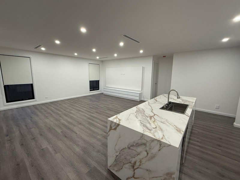 Photo - 73 Templetonia Circuit, Mickleham VIC 3064 - Image 5
