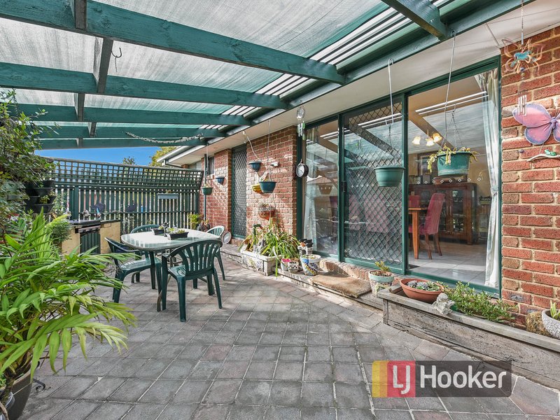 Photo - 73 Toirram Crescent, Cranbourne VIC 3977 - Image 13