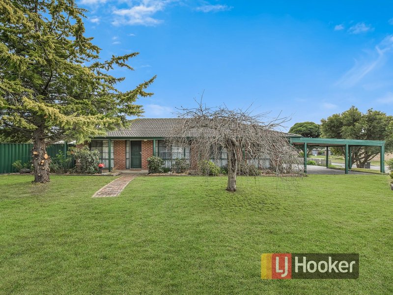 Photo - 73 Toirram Crescent, Cranbourne VIC 3977 - Image 15