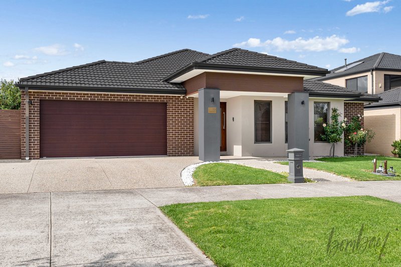 Photo - 73 Trillium Boulevard, Mickleham VIC 3064 - Image 2