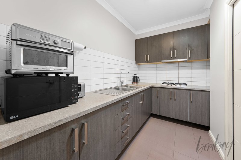 Photo - 73 Trillium Boulevard, Mickleham VIC 3064 - Image 11