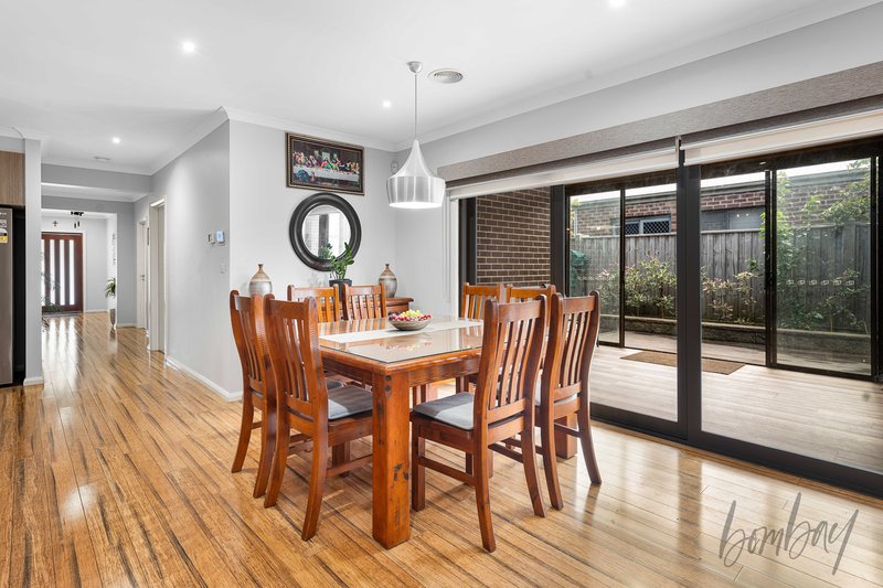 Photo - 73 Trillium Boulevard, Mickleham VIC 3064 - Image 13