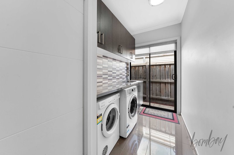 Photo - 73 Trillium Boulevard, Mickleham VIC 3064 - Image 22