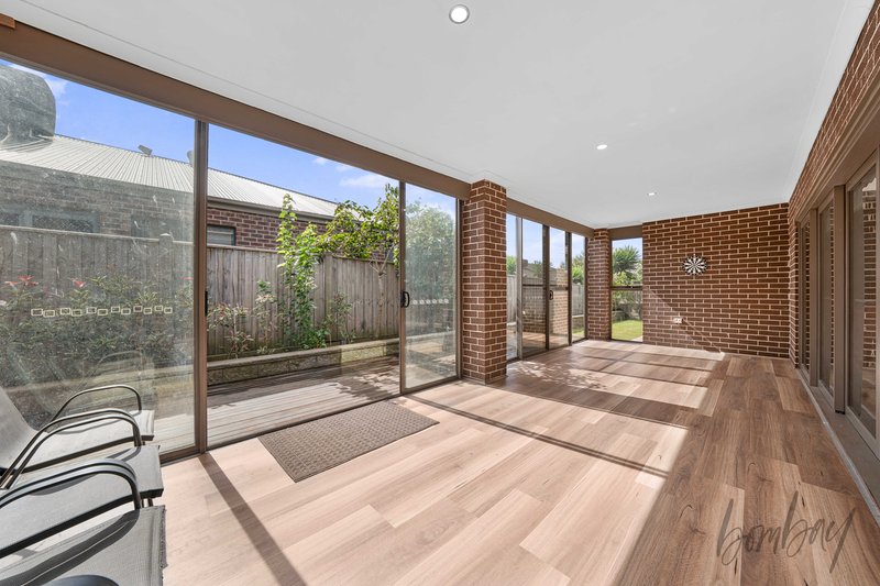 Photo - 73 Trillium Boulevard, Mickleham VIC 3064 - Image 23