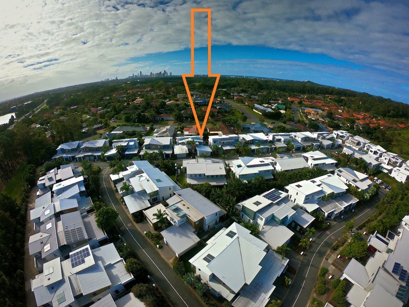 Photo - 73 Venice Street, Burleigh Waters QLD 4220 - Image 24