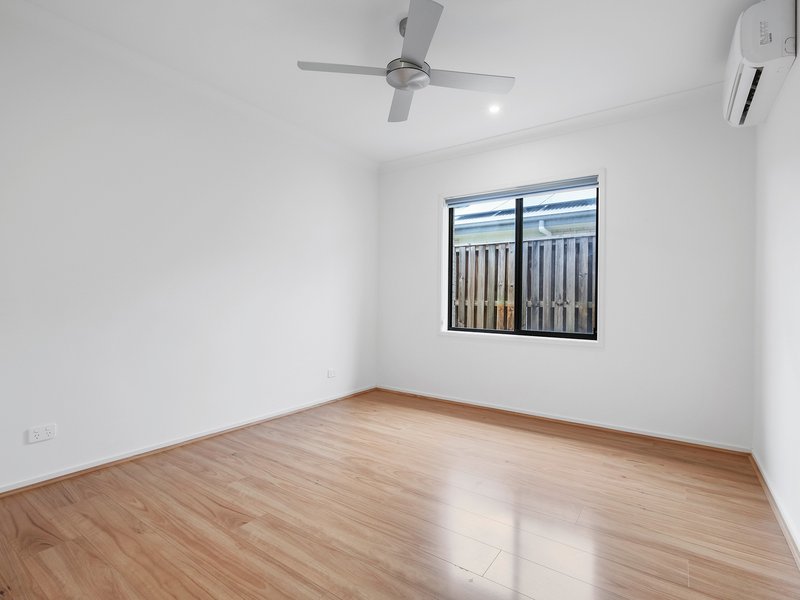 Photo - 73 Vineyard Drive, Greenbank QLD 4124 - Image 15