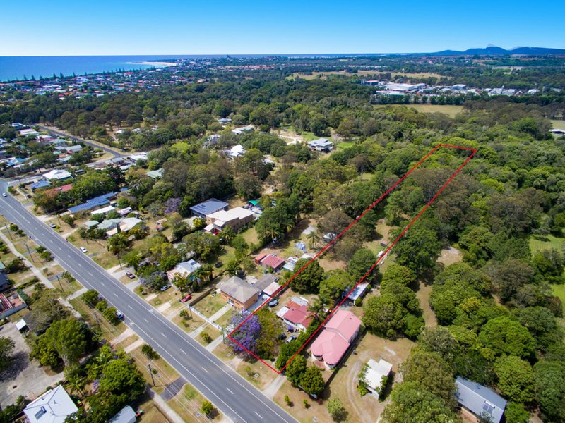 Photo - 73 Wommin Bay Rd , Chinderah NSW 2487 - Image 2