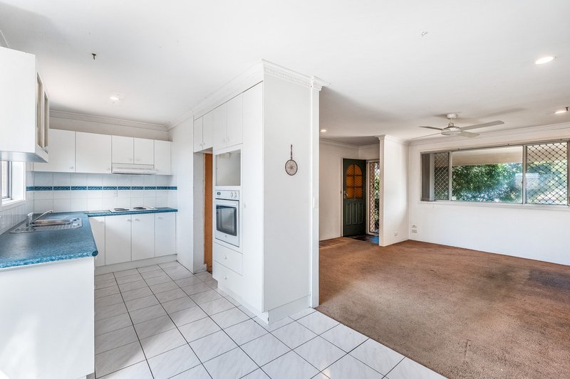 Photo - 7/30-32 Byron Street, Lennox Head NSW 2478 - Image 8