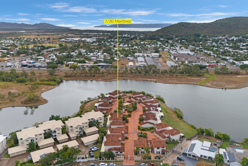 Photo - 7/30-32 Martinez Avenue, West End QLD 4810 - Image 1