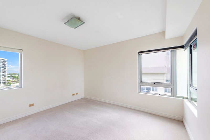 Photo - 7/30 Garfield Terrace, Surfers Paradise QLD 4217 - Image 13
