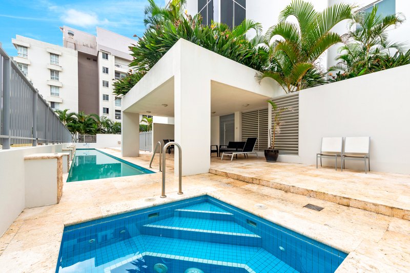 Photo - 7/30 Garfield Terrace, Surfers Paradise QLD 4217 - Image 17