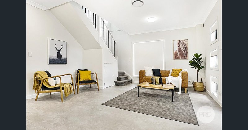 Photo - 7/30 King Street, St Marys NSW 2760 - Image 2