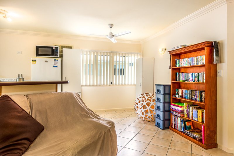 Photo - 7/30 Oliva St , Palm Cove QLD 4879 - Image 10