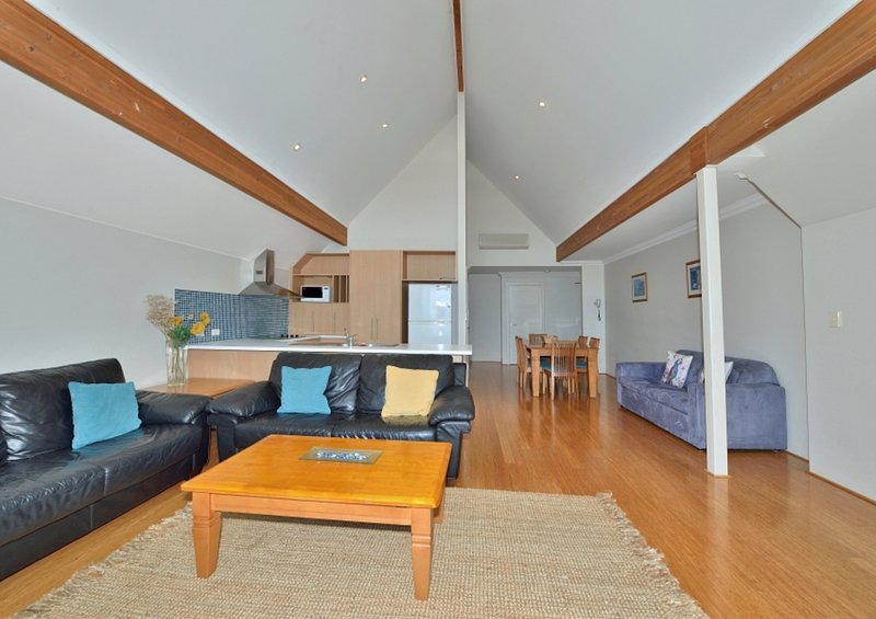 Photo - 7/30 Spinnaker Quay, Mandurah WA 6210 - Image 7