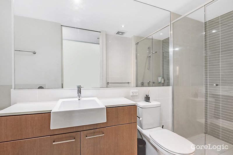 Photo - 7/305 Easthill Drive, Robina QLD 4226 - Image 11