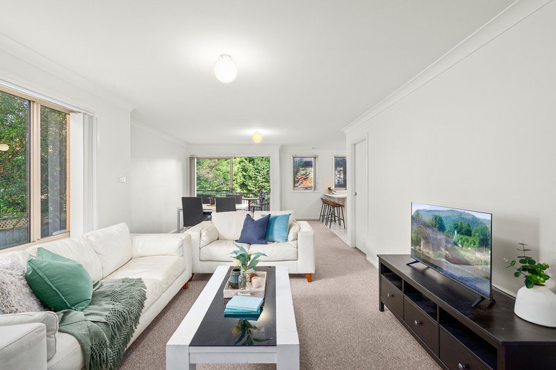 Photo - 7/31-33 Hillcrest Street, Wollongong NSW 2500 - Image 2