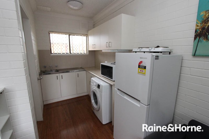 Photo - 7/31 Seymour Street, Bathurst NSW 2795 - Image 3