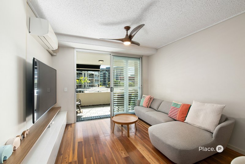 Photo - 731/1000 Ann Street, Fortitude Valley QLD 4006 - Image 4