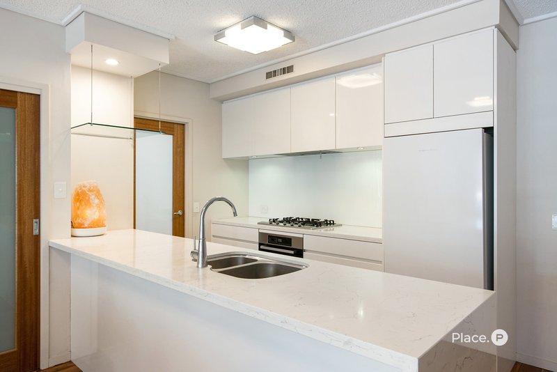 Photo - 731/1000 Ann Street, Fortitude Valley QLD 4006 - Image 9