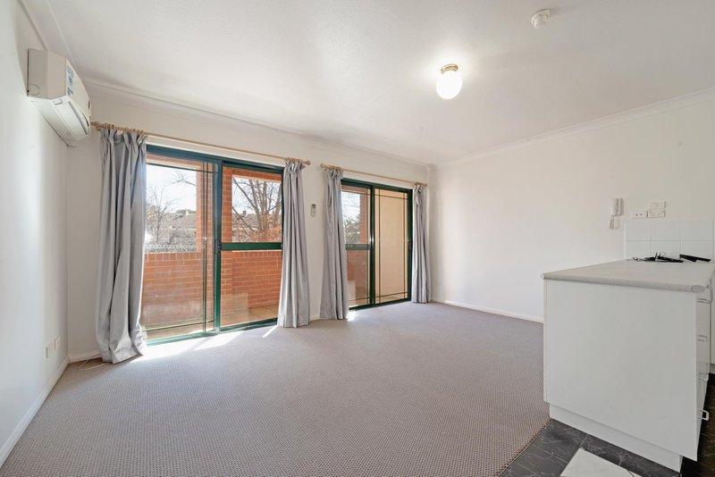 Photo - 73/14 Boolee Street, Reid ACT 2612 - Image 2