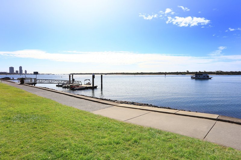 Photo - 7/318 Marine Parade, Labrador QLD 4215 - Image 18